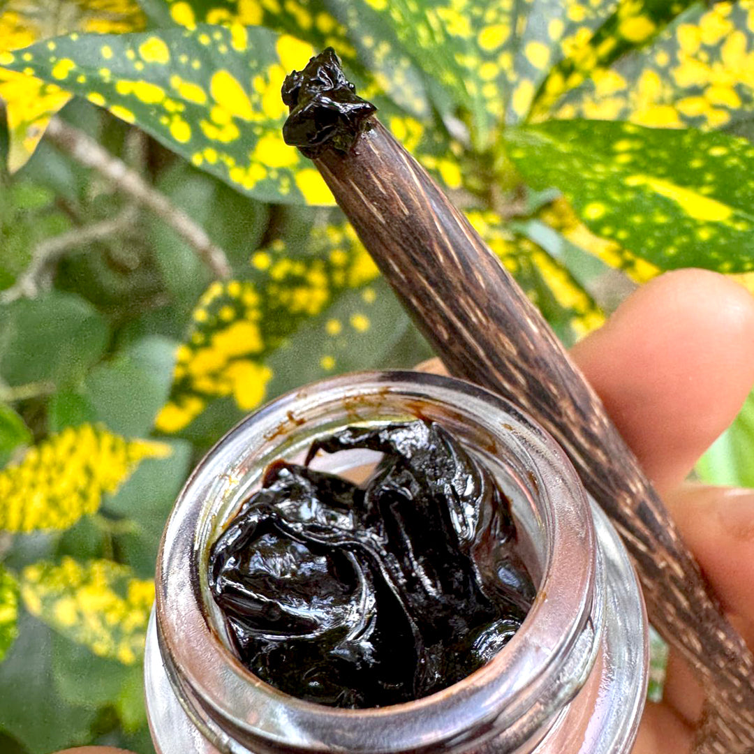 Ambil – Sacred Tobacco Paste with Cacao Ash